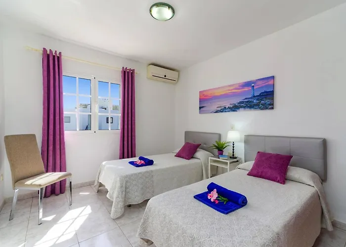 Villa Sol Lanzarote By Puerto del Carmen (Lanzarote)